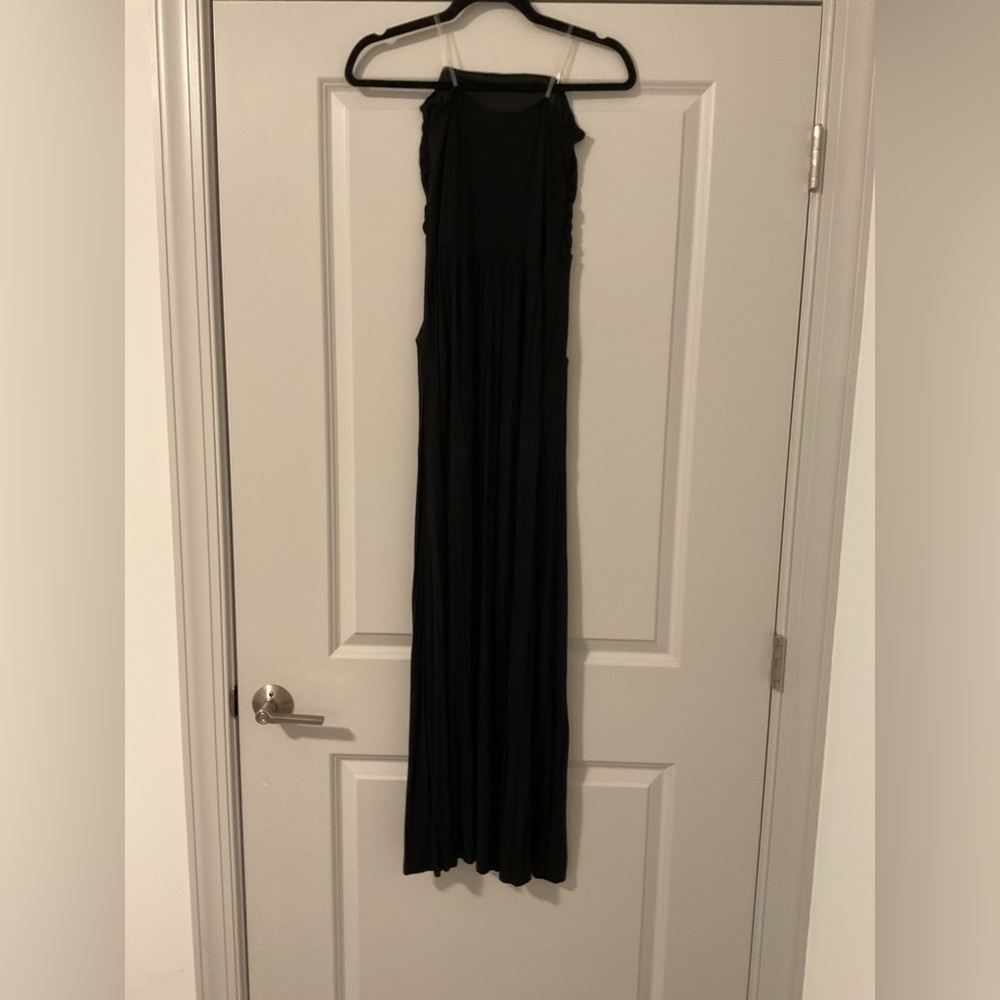 Active USA Black - strapless black maxi dress